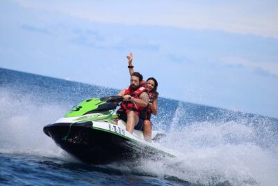1 hour Jet Ski Safari - Meeting point at Av. de Colón: easy to find, easy to return to