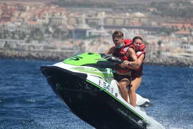 1 hour Jet Ski Safari - Group size and English-only experience: smoother coordination for up to 12