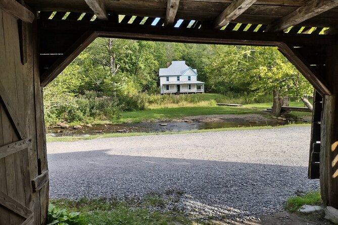 2.5-3 hour Smoky Mountain Cherokee Blue Ridge Parkway Safari tour - Cherokee and Early Appalachian Legends That Actually Make Sense