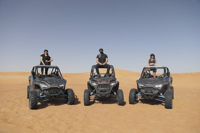 2 seater Dune Buggy Safari in Sharjah - Two-Seater Buggy Time: Driving, Passenger Seats, and First-Instructions Safety