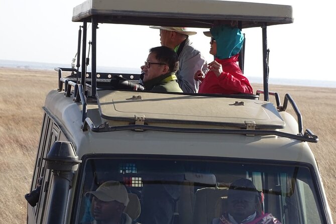 3 days group joining safari to Maasai Mara with a Land Cruiser Jeep - Camp tents at Miti Mingi or Rhino: what comfort looks like here