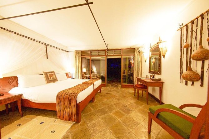 3 days Maasai Mara Luxury Safari - Day 1: Afternoon Game Drive After Lunch in Narok Town