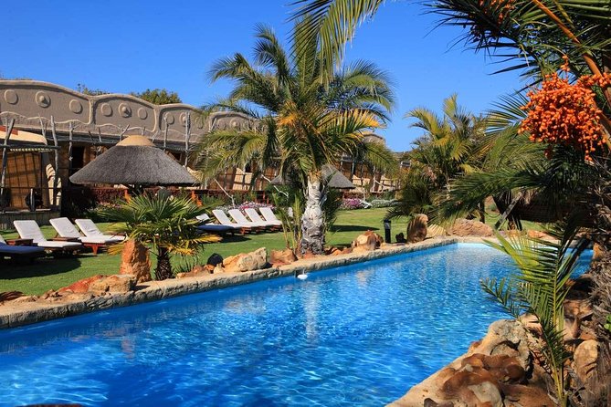 4 Day Garden Route Adventure & Safari - Route 62 to Oudtshoorn: Cango Caves and ostriches before the crowds