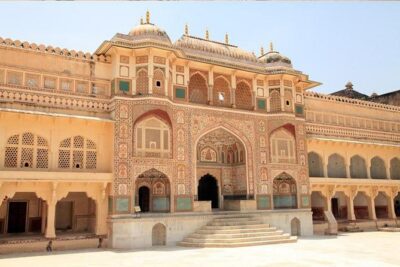 4-Day Ranthambore Tiger Safari Tour to Agra and Jaipur from Delhi - Delhi Highlights: Qutub Minar, India Gate, and Parliament views