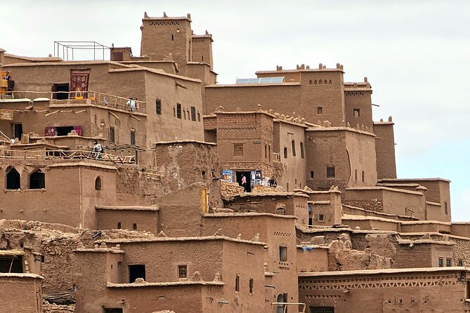 4 Days Desert Safari Tour from Marrakech to Merzouga - Day 4: Return over the High Atlas, plus Kelaat M’gouna lunch stop and Marrakech arrival