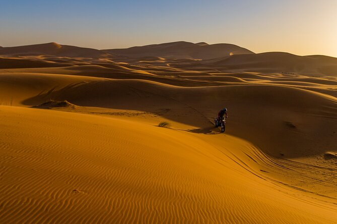 4 Days Desert Safari Tour from Marrakech to Merzouga - Marrakech pickup and the pace of a group road trip