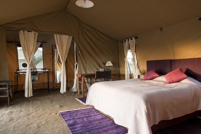 5 Days 4 Nights Tarangire, Serengeti , Ngorongoro & Manyara Wildlife Safari - Day 1: Tarangire National Park and the Elephant-Bird Mix