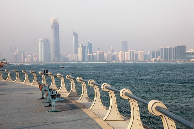 Abu Dhabi city tour & desert safari from Dubai - Key highlights to watch for