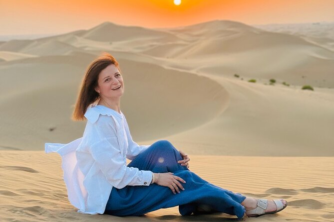 Abu Dhabi Desert Safari with Live Entertainment and Live BBQ - A 6-hour desert evening that starts with hotel pickup