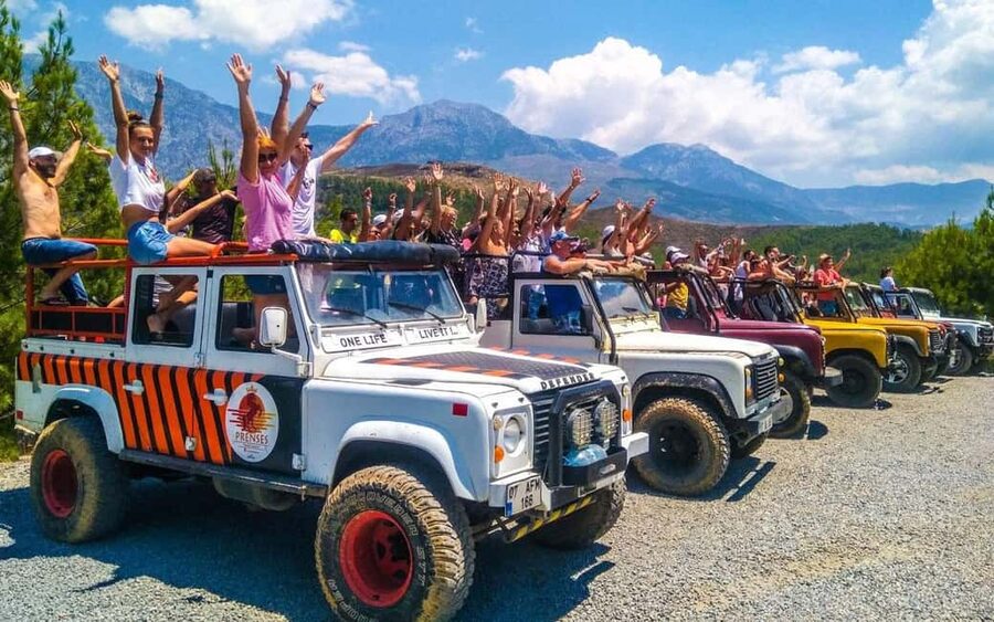 Alanya:4x4 Jeep Safari and Cave Tour With Lunch At Dim River - Village life and gözleme: a quick stop that feels human