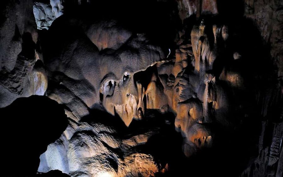 Alanya:4x4 Jeep Safari and Cave Tour With Lunch At Dim River - The Van stop and the full 7-hour schedule: plan for a long day