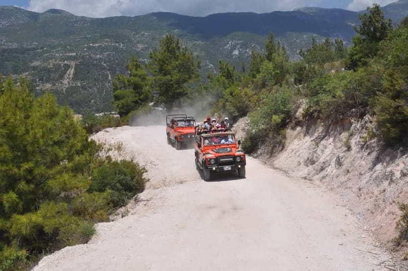 Alanya Jeep Safari: Dim Cave, River & Nature Adventure - The panoramic photo stop: get your bearings fast
