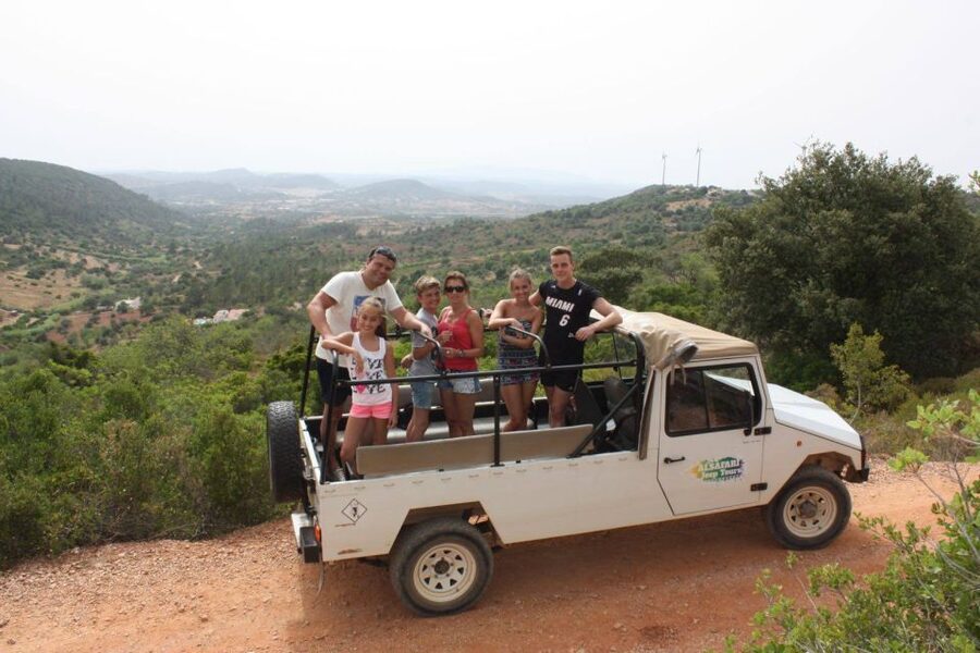 Algarve: Sunset Jeep Safari Tour - Guides and group vibe: what your evening depends on