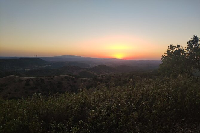 Algarve Sunset Safari Tour from Albufeira - The Mountain Sunset Stop: Panoramic Views Plus a Toast