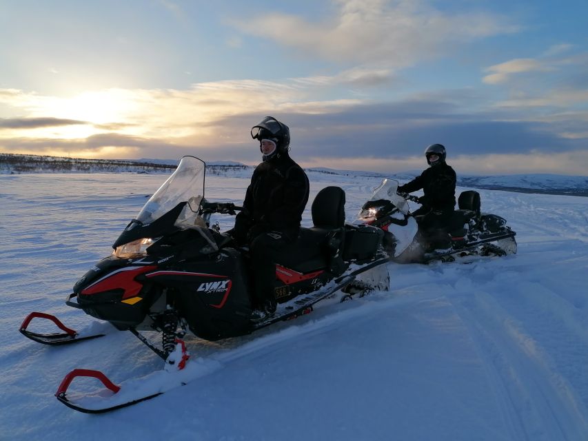 Alta: Guided Snowmobile Safari on Finnmarksvidda With Snacks - The snowmobile basics: instructions before you go out