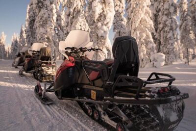 Arctic Circle Snowmobile Safari for Beginners in Rovaniemi - Santa Claus Village Start/Return, Plus Those Photo-Friendly Stops