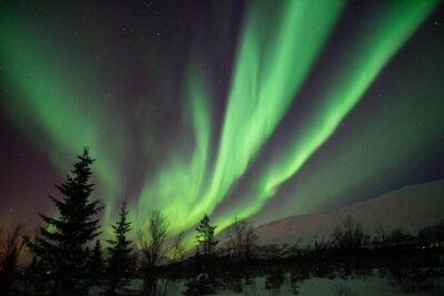 Aurora Safari Chase by big bus, free Photos, toilet onboard - The Coach Ride: Comfort plus a little Northern Lights nerd time