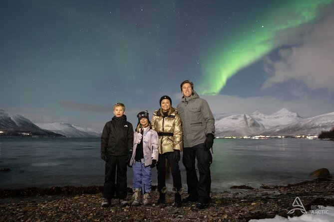 Aurora Safari Chase by big bus, free Photos, toilet onboard - Photography Help and Free Photo Downloads