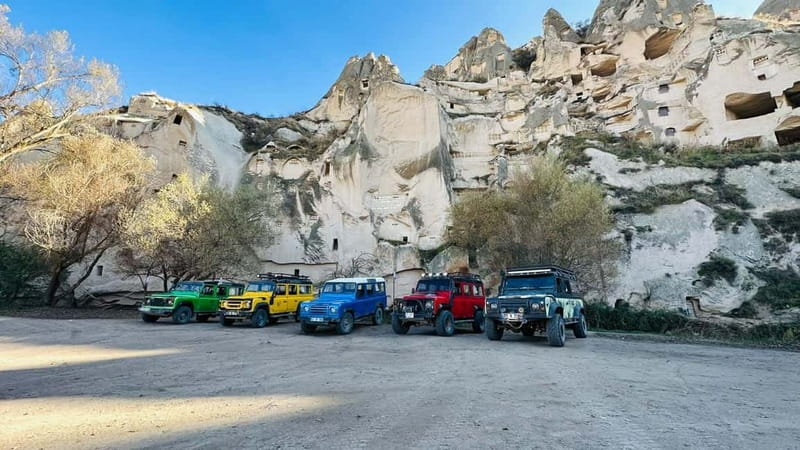 Cappadocia: Sunrise and Sunset Jeep Safari - Guides: English support, strong photo skills, and fun extras