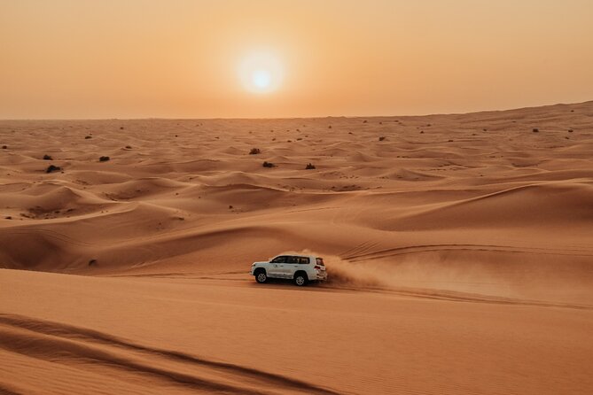 Combo:Deluxe Desert Safari with dinner + ATV self-drive/Quad Bike - Dune bashing in the Red Dunes: a different kind of adrenaline