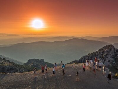 Crete: Land Rover Safari with Sunset Viewing, Dinner, & Wine - Hotel pickup to off-road mountain ride: what the journey feels like