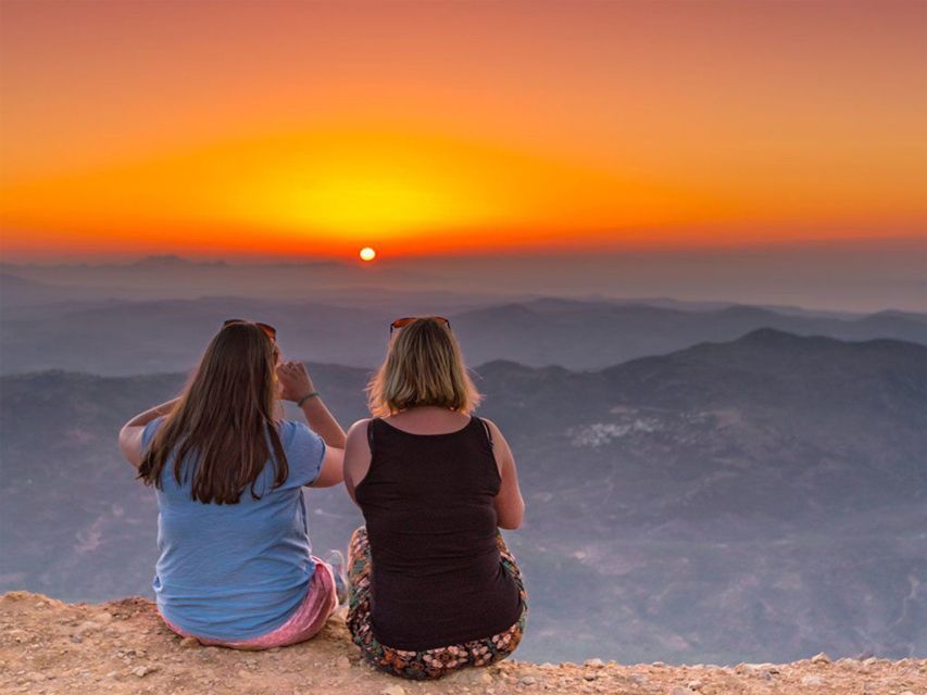 Crete: Land Rover Safari with Sunset Viewing, Dinner, & Wine - Dinner at a local taverna: starters, vegetarian options, and unlimited wine