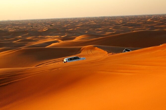Desert Safari dubai - The desert camp evening: BBQ buffet, henna, costumes, and fire show
