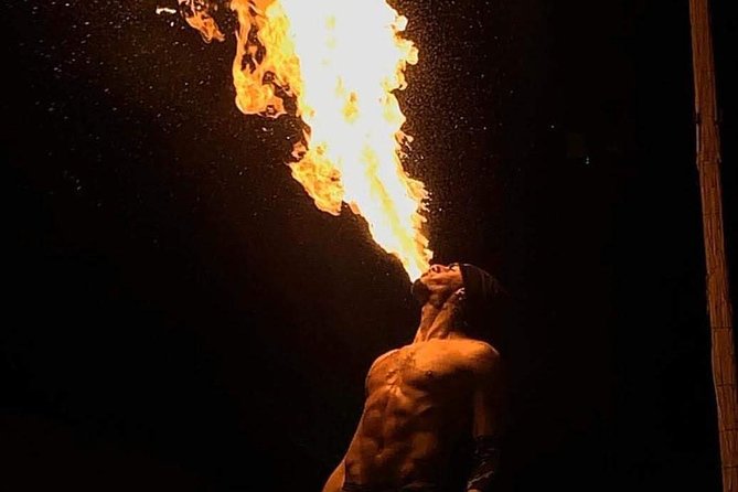 Desert Safari Tour - FULL PROGRAM with Dinner Show and more... - The Bedouin-Style Camp: Camel Riding and Henna Before the Show