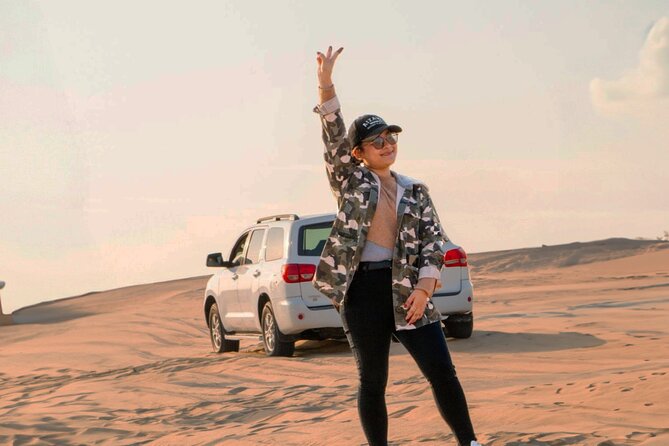 Desert Thrills Wild Dunes Safari in Doha - Inland Sea stop: how to make the most of the sunset photo moment
