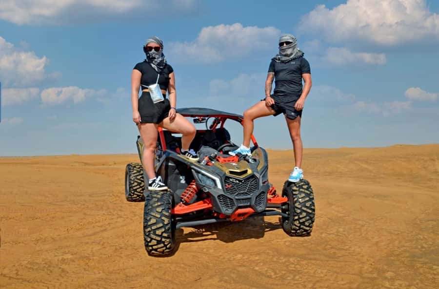 Doha: Combo City Tour and Desert Safari with Camel Ride - Katara Cultural Village and The Pearl-Qatar: two different types of modern