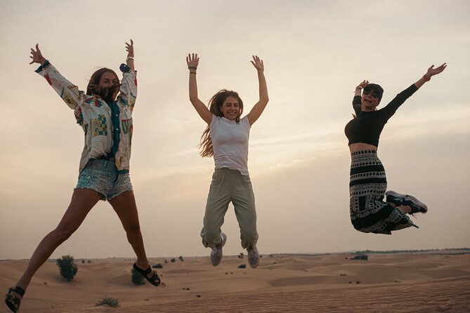 Dubai: Al Marmoom Oasis Vintage Safari: Camels, Stargazing & Meal - Stargazing with telescopes and Bedouin star navigation at night