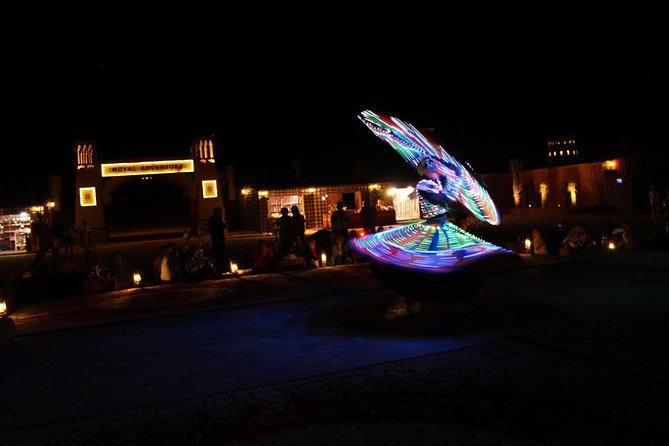 Dubai Desert Safari evening with VIP Treat , BBQ Buffet and Exciting Liveshows - Shows in the sand: belly dance and Tanoura