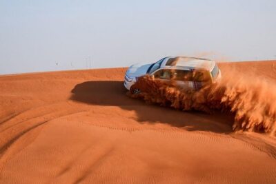 Dubai Desert Safari with BBQ and 4WD Land Cruiser Dune Bashing - Price and logistics for a 6-hour Dubai desert night