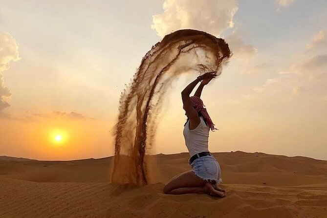 Dubai Evening Desert Safari - Private - Dinner at the camp: BBQ buffet with real vegetarian options