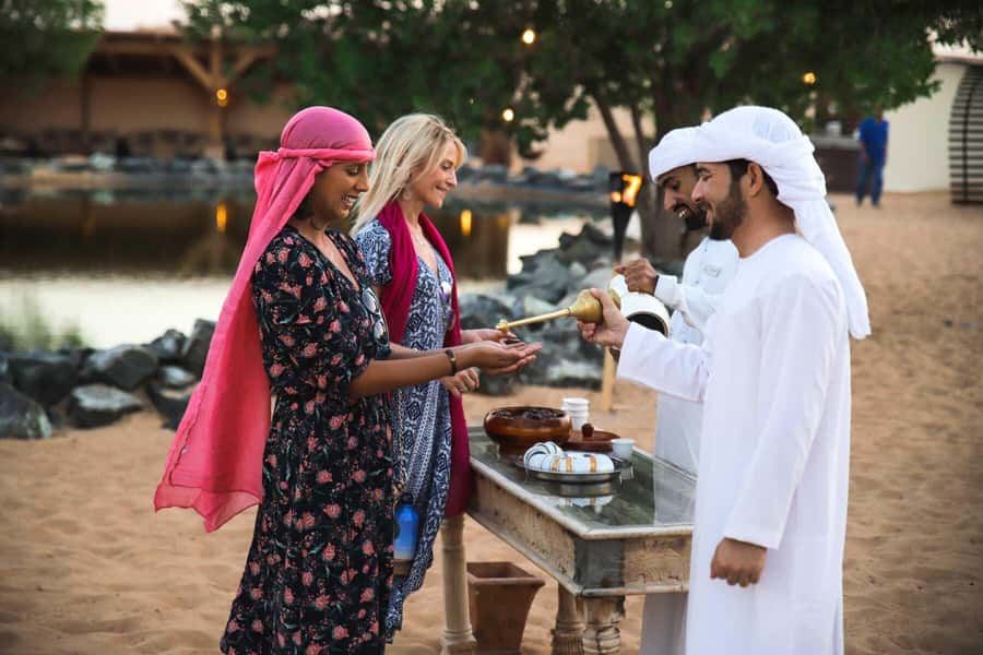 Dubai: Luxury Safari with Michelin-Curated 5-Course Dinner - Henna and Shisha: Small Extras That Add Up