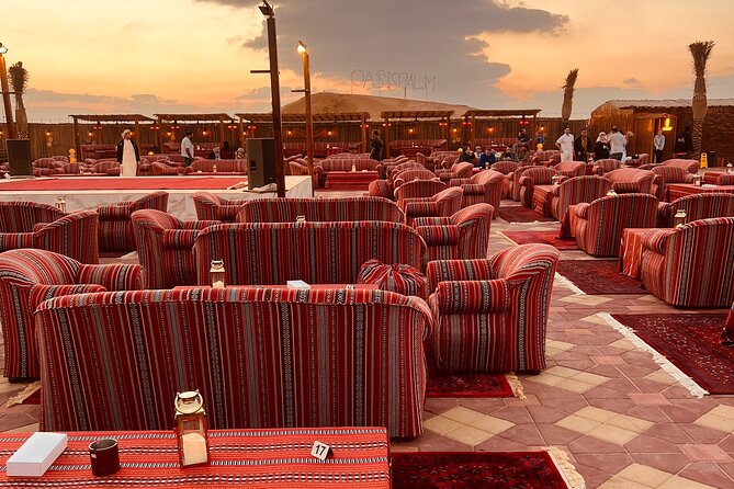 Dubai Premium Desert Safari Red Duns Camel sandbord & Premium BBQ - Sandboarding and photo spots: the practical part of getting those great desert pictures