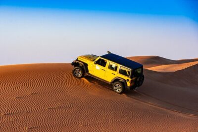 Dubai Private 4x4 Desert Safari with Traditional Dinner Options - Dune Bashing and That Highest-Point Photo Stop