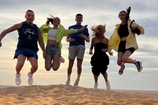 Dubai Red Dune Safari with Bedouin BBQ Dinner & Hotel Transfers - Bedouin BBQ Buffet Dinner and Shisha Lounge