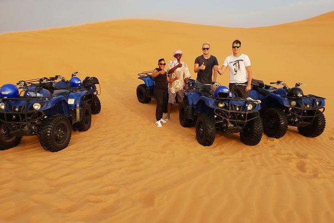 Dubai: Sandboarding, Camel Ride and Red Dune Bashing Safari - Sandboarding on the Dunes: Fast Learning, Big Satisfaction