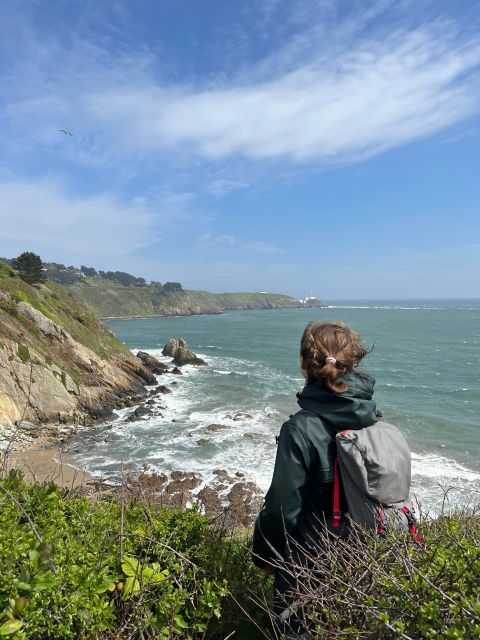 Dublin: Howth Safari Hiking Tour - Stop by stop: how the route builds from hill to lighthouse
