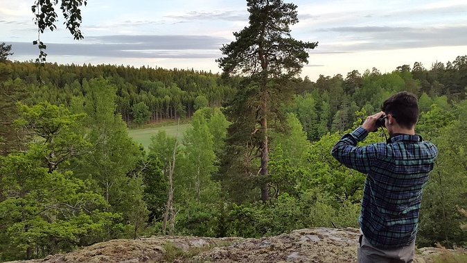 Evening Wildlife Safari Stockholm - Meeting at The Green Trails: briefing before you go hunting