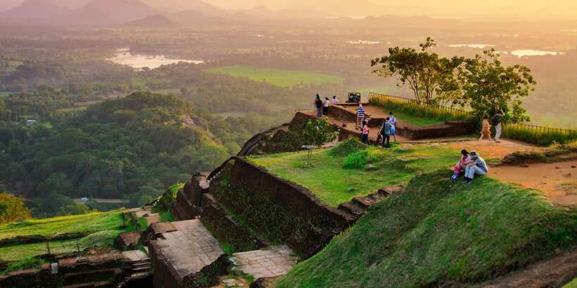 From Colombo: Sigiriya and Dambulla Day Trip with Safari - Who should book this tour (and who shouldn’t)