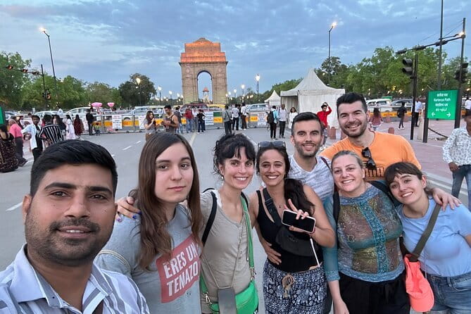 From Delhi: 4 Day Golden Triangle and Tiger Safari Private Tour - Qutub Minar, President House, Akshardham: where a photo stop can still be meaningful