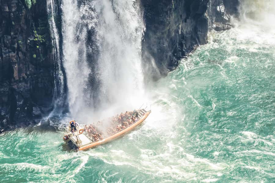 From Foz do Iguazu: Brazil Iguazu Falls & Macuco Safari Boat - From Foz do Iguaçu to the park: an electric start that sets the tone
