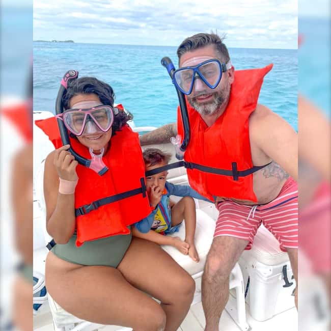 From Nassau: Swim with Pigs Safari - Pearl Island snorkeling: fish, turtles, and included gear