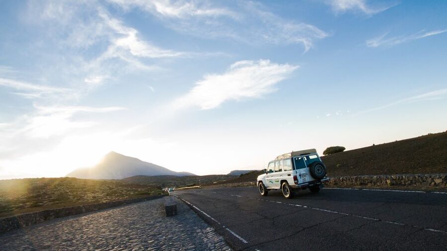 From Playa de las América: Half-Day Jeep Safari Tour - Guides and Languages: This Is Where the Tour Can Shine or Wobble