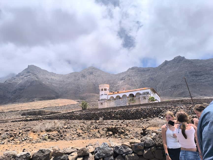 Fuerteventura: Jeep Safari Cofete & Punta Jandia Lighthouse - Villa Winter + local mysteries: story stops that make the drive worth it