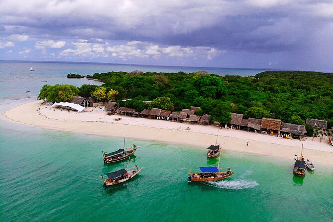 Full Day Safari Blue Zanzibar - Simple expectations for your day on the water