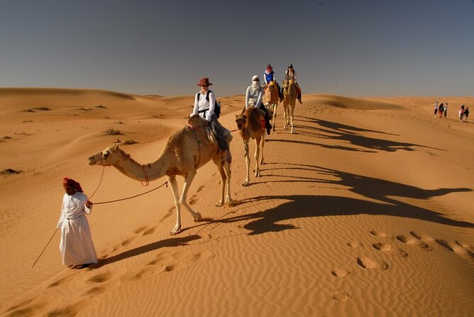 Full-Day Small-Group Red Desert Safari with BBQ Dinner in Dubai - Sandboarding and sunset: how the timing boosts the experience