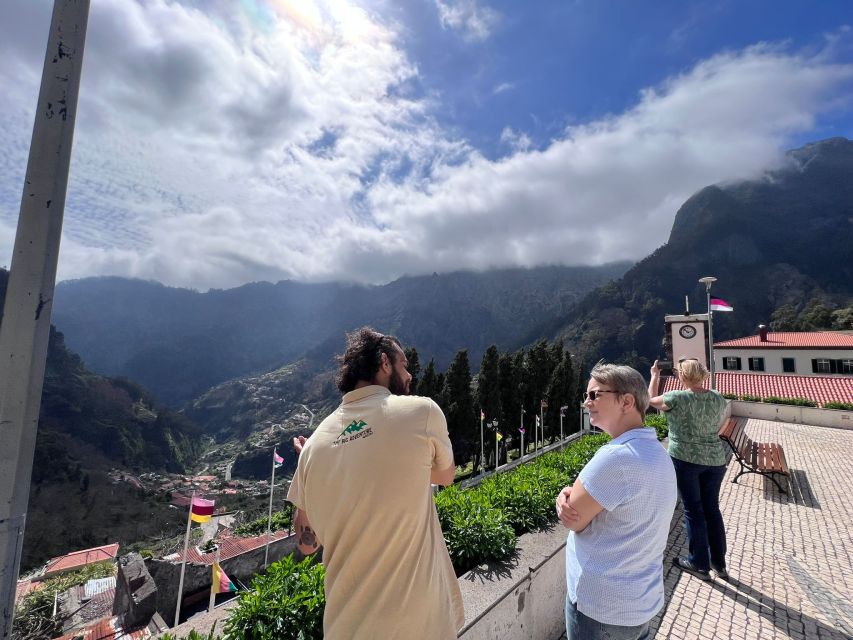 Funchal: Nuns Valley, Safari Tour, & Viewpoints with Sunset - The off-road 4x4 ride: forest tracks on the way down
